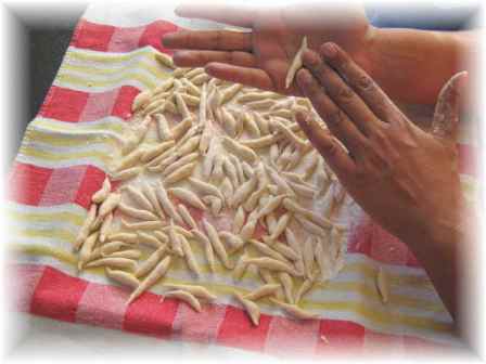 strozzapreti romagnoli ricetta